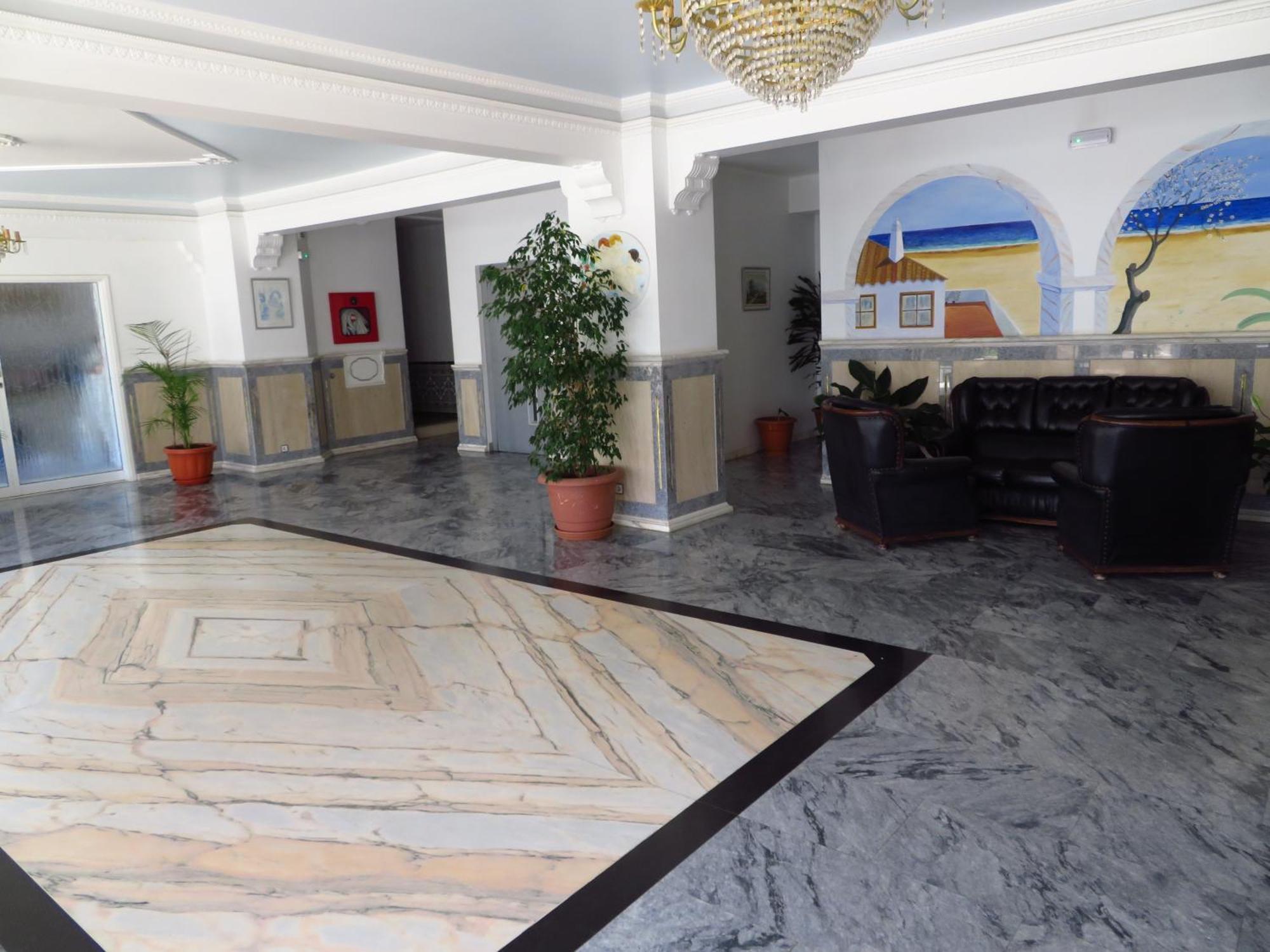 Apartamentos Carolino Monte Gordo Exterior photo