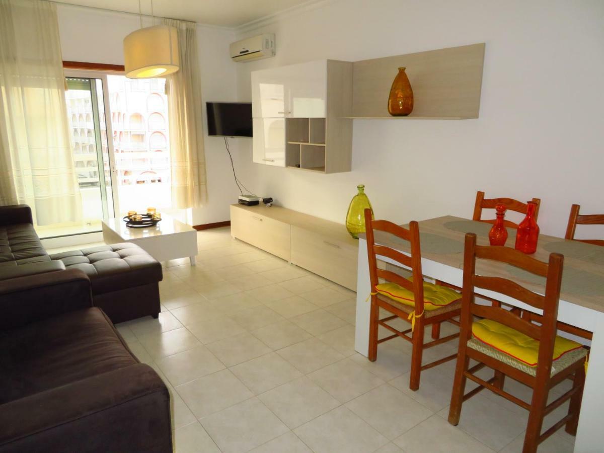 Apartamentos Carolino Monte Gordo Exterior photo